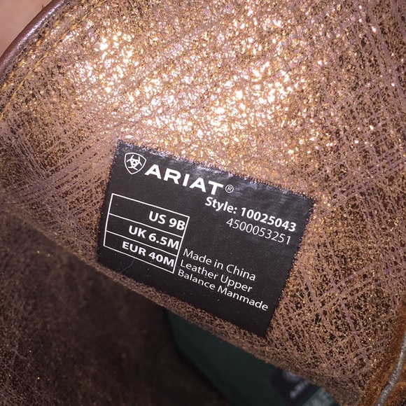 ARIAT Cowboy Boots - Picture 5 of 6